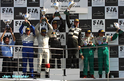 SR1-Podium