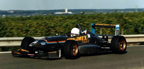 F3