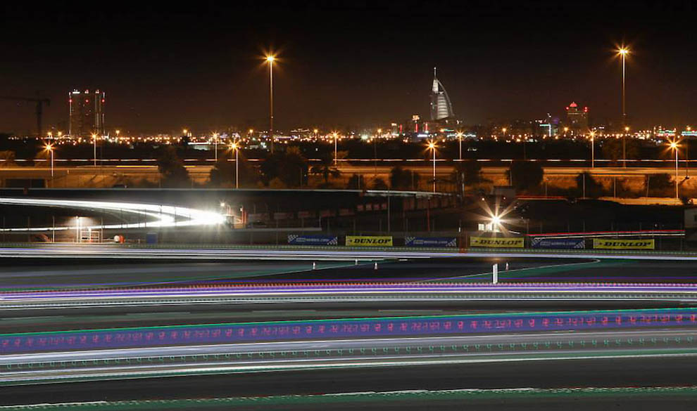 Dubai bei Nacht