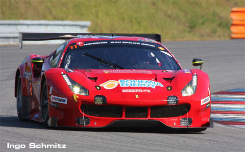 Scuderia Praha Ferrari F488